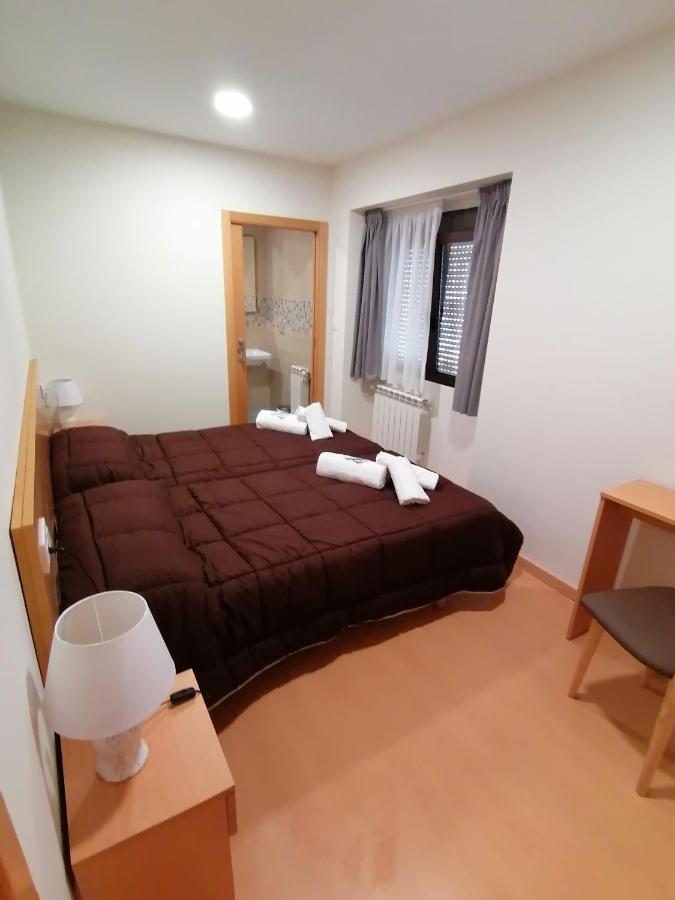 Hospedaxe Casa Avelina Hotel Palas de Rei Cameră foto
